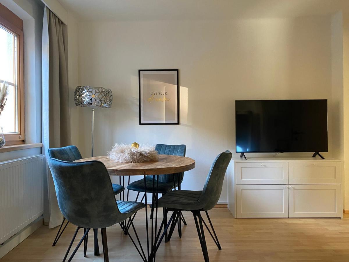 Gemuetliche Wohnung Mit Gartenblick Innsbruck Extérieur photo